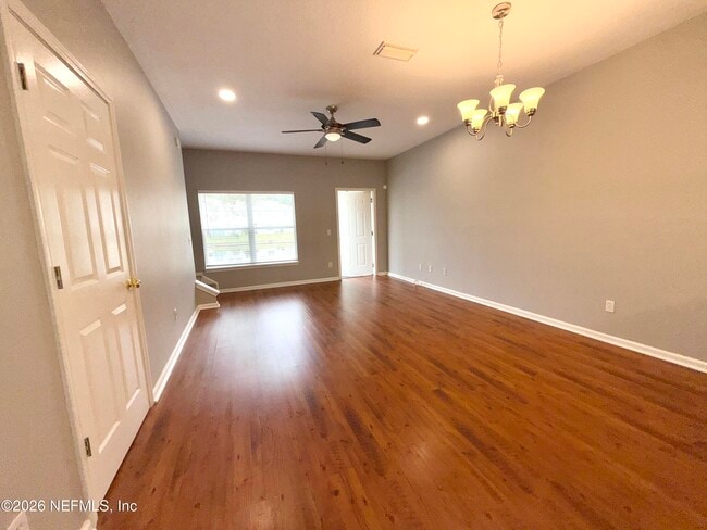 Building Photo - 621 Southbranch Dr