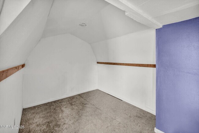 Building Photo - 17575 Parrot Dr
