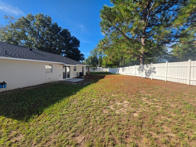 Building Photo - 7 Dogwood Ct