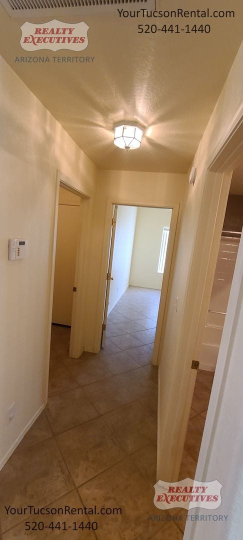 Building Photo - Starr Pass Shadows 4 bedrooms and 2 bathrooms