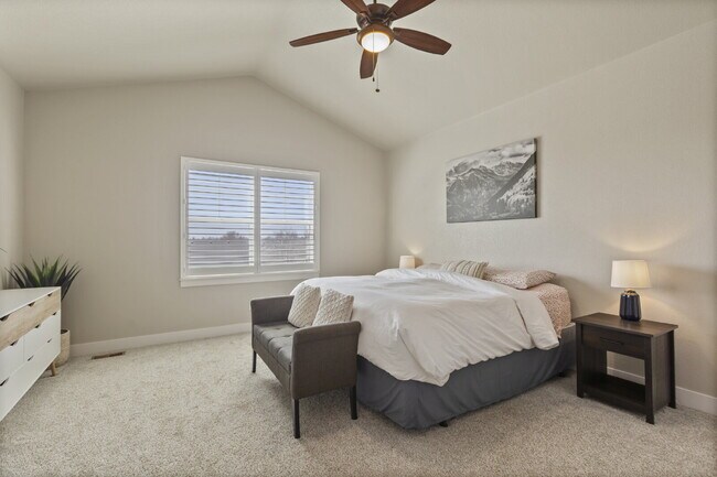 Building Photo - Stunning 3 bed, 4 bath townhome - attached...