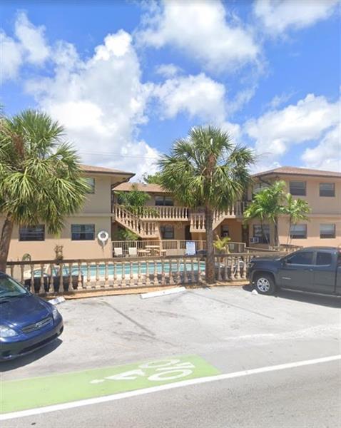Building Photo - 2625 Middle River Dr