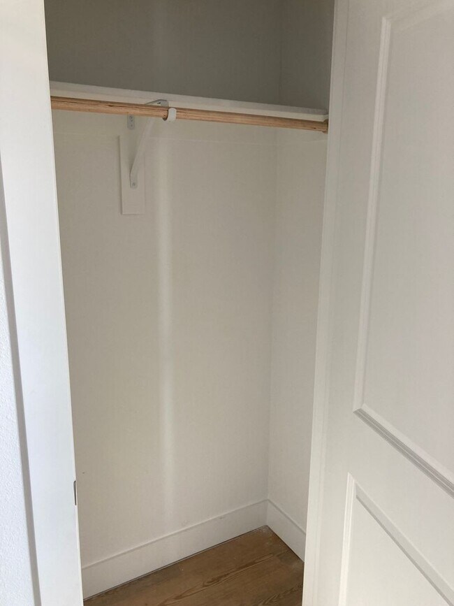 Building Photo - 1210 Nedra Dr