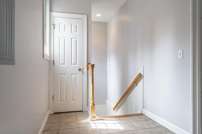 Building Photo - 1733 Woodbrooke Dr