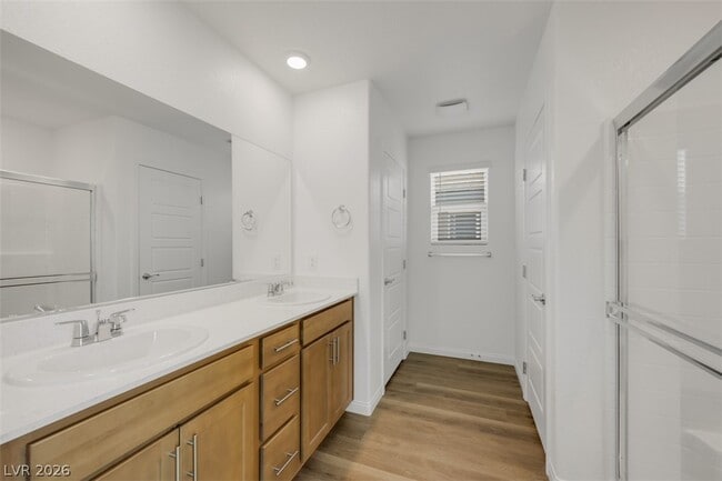 Building Photo - 3269 La Cura Ave