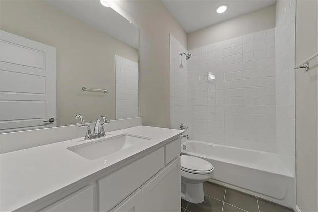 Building Photo - 1964 Sweetwater Ln