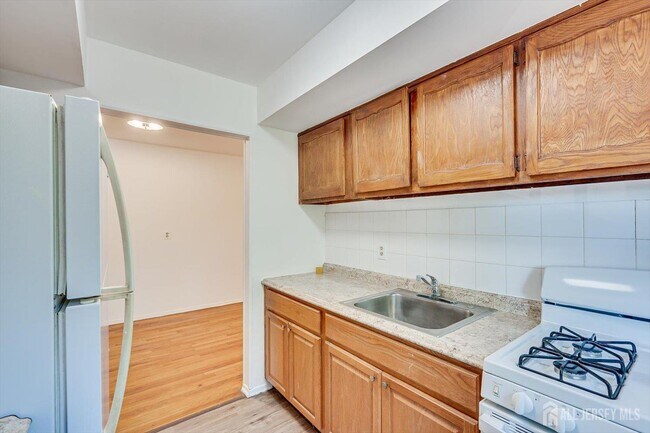 Building Photo - 55 Gill Ln