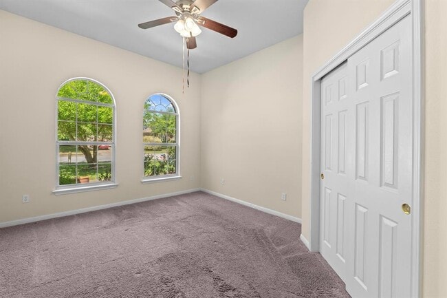Building Photo - 20612 Farm Pond Ln
