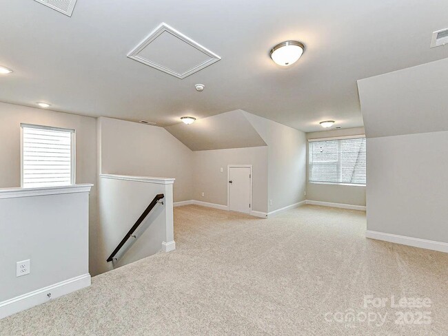 Building Photo - 1225 Kohler Ave