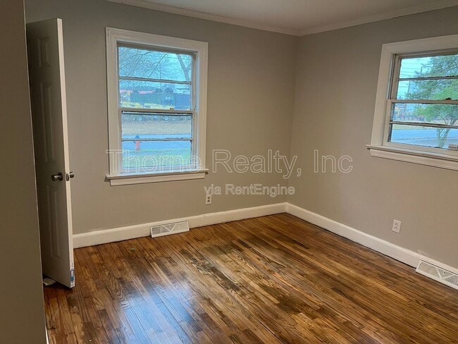 Building Photo - 1328 S Franklin St