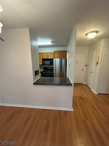 Building Photo - 285 Aycrigg Ave