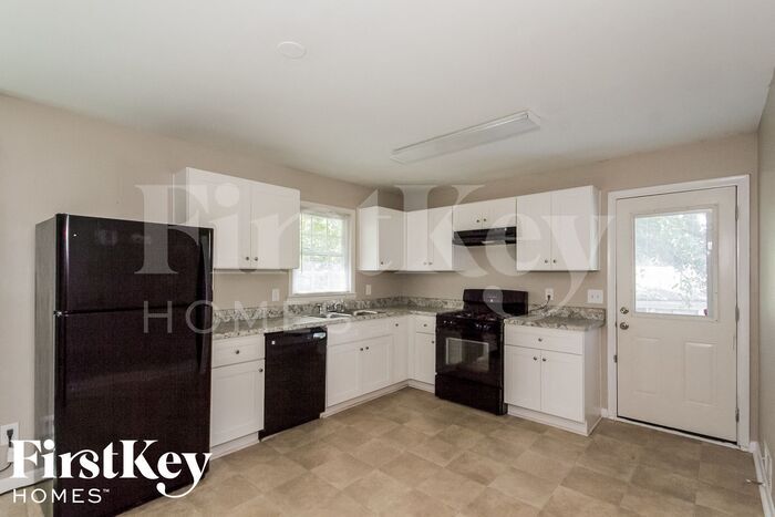 Building Photo - 4083 Vale Ct