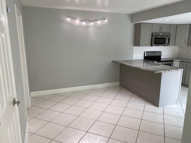 Building Photo - 1212 Vista Oaks Cir NE