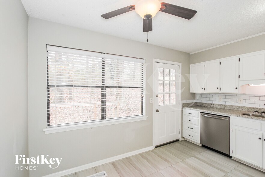 Building Photo - 1312 Whirlaway Cir