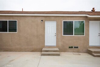 Building Photo - 6250 Vineland Ave