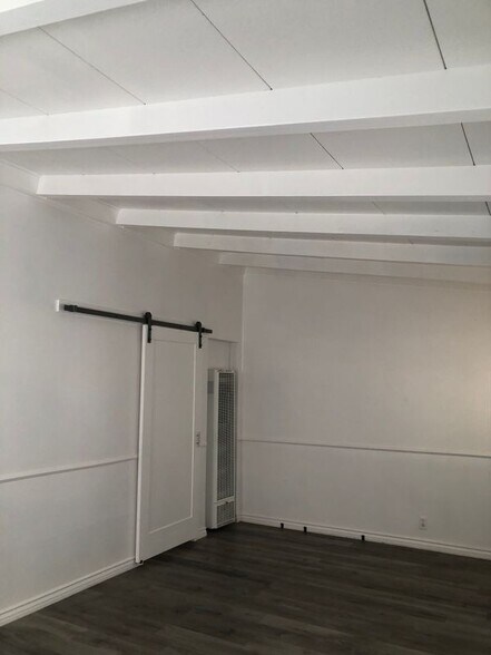 Building Photo - 930 Calhoun Pl