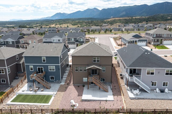 Building Photo - Single Family Home for Rent in Monument, CO