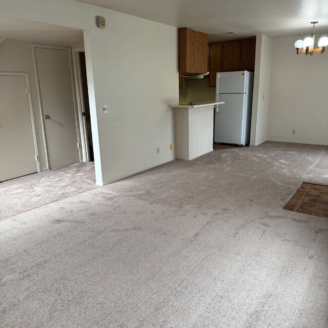 Building Photo - Stonegate living