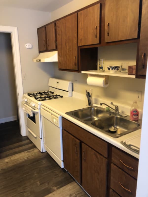 Building Photo - 630 Rugby Row