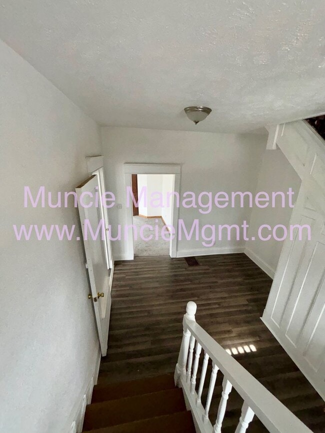 Building Photo - 500 N Alameda Ave