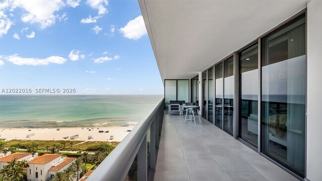 Building Photo - 5875 Collins Ave