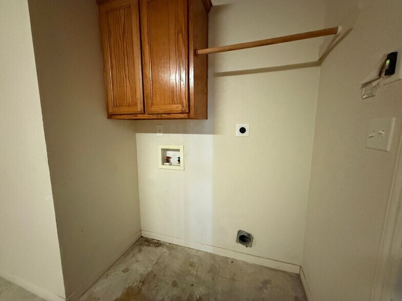 Building Photo - 1300 Powder River Dr