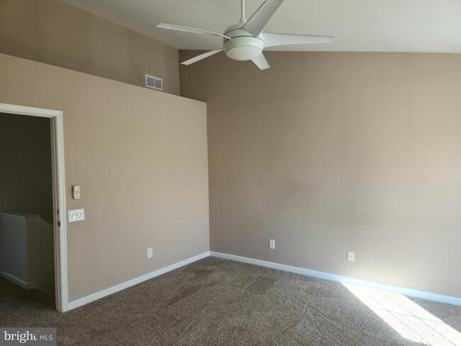 Building Photo - 157 Darling St