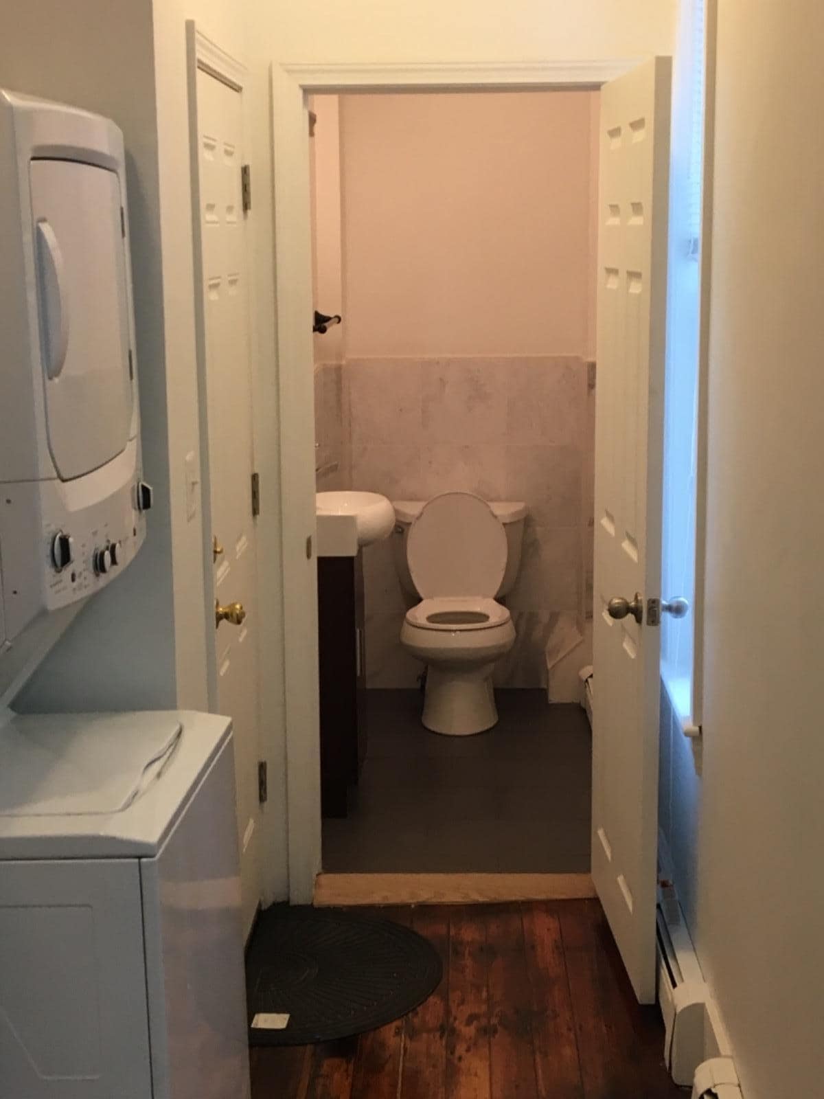 Building Photo - 254 Windsor St