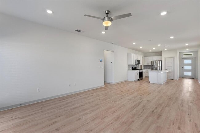 Building Photo - 8206 Linda Michelle Ln