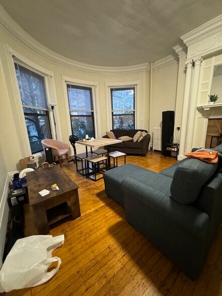 Primary Photo - 43 Bay State Rd