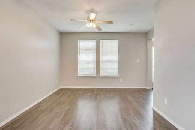 Building Photo - Great Large 4 Bedroom, 2.5 Bath Home Ready for New Tenants- Crowley ISD- 76123