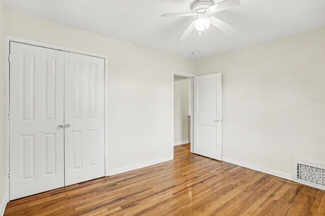 Building Photo - Charming Montclair Patio Home | 2 Bed | Private Yard
