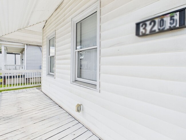 Building Photo - 3205 Hull Street Rd