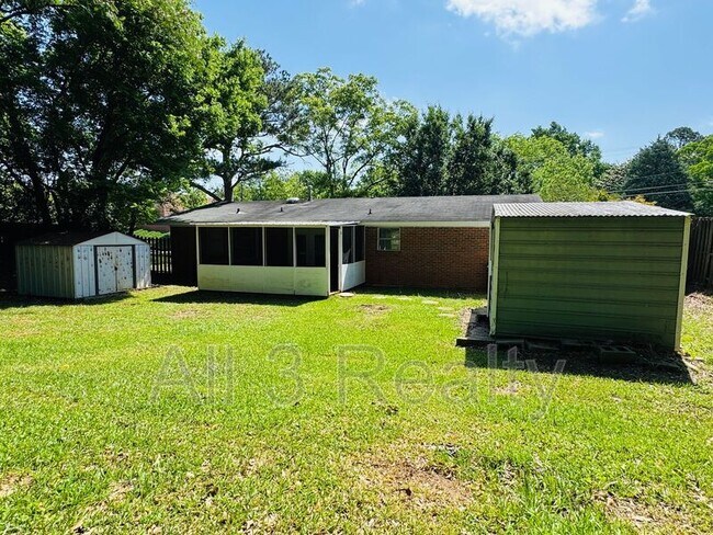 Building Photo - 544 Green Ridge Rd