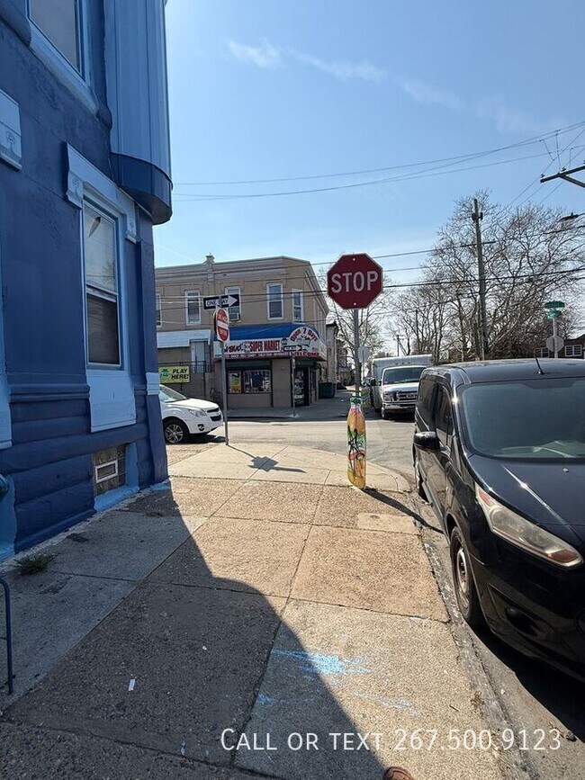 Building Photo - 2003 N 25th St