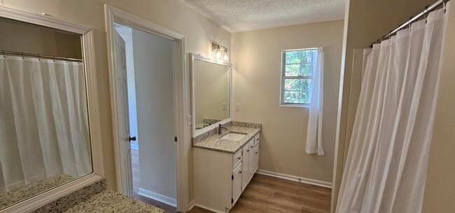 Building Photo - 3522 Barker Dr