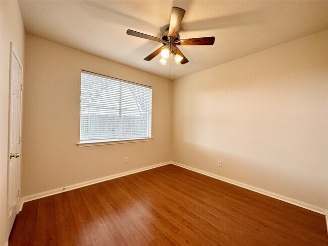 Building Photo - 12938 Deer Sage Ct
