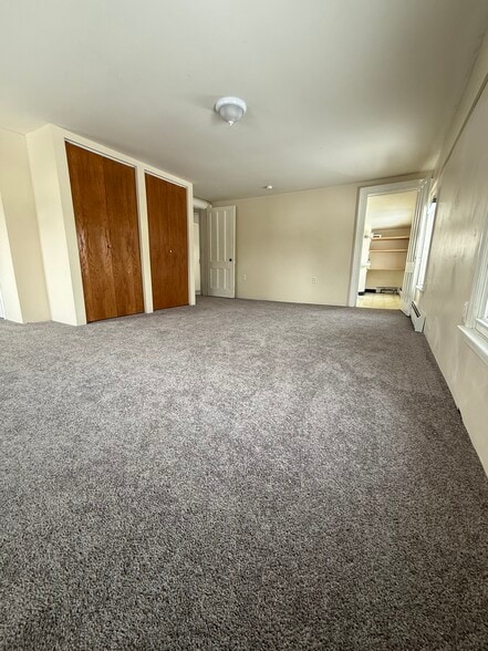 Building Photo - 4 Colvin Ave