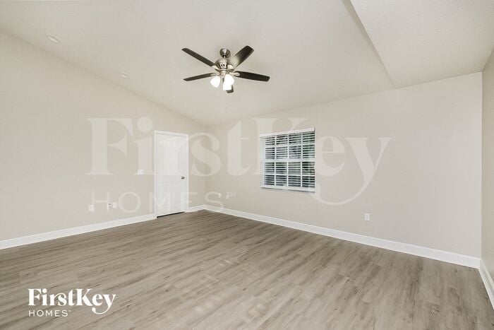 Building Photo - 5322 Plum Ave