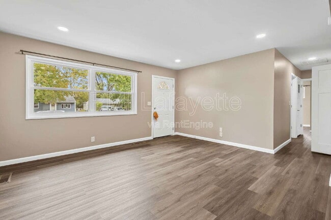 Building Photo - 530 N 28th St