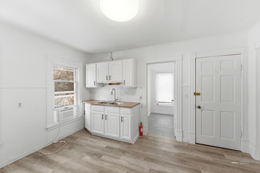 Building Photo - 107 Charles Ave