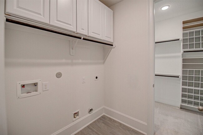 Building Photo - 67 Springtime Creek Dr