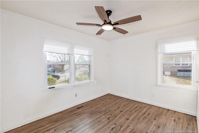 Building Photo - 6522 Cissna Dr