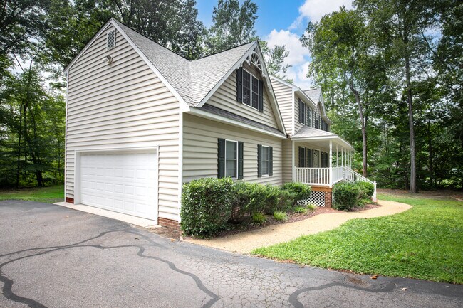 Building Photo - 4908 Stoney Creek Pkwy