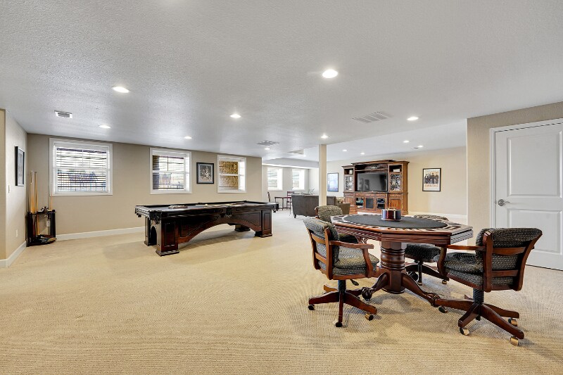 Building Photo - 27615 E Moraine Dr