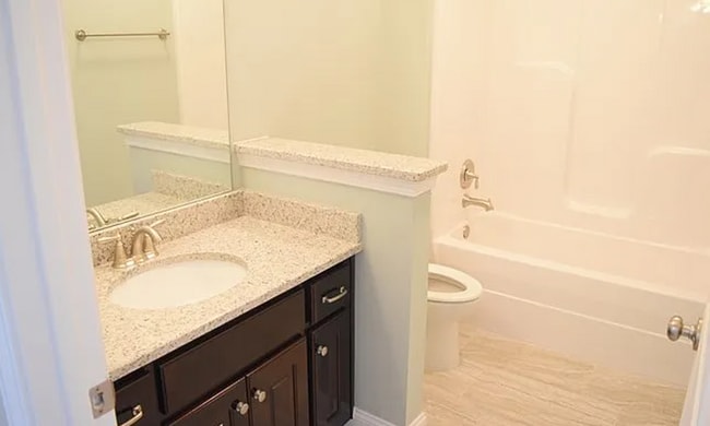 Building Photo - 10 Ivy Cross