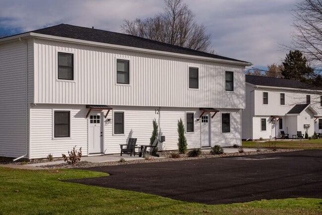 Building Photo - 12 D Kirby Rd