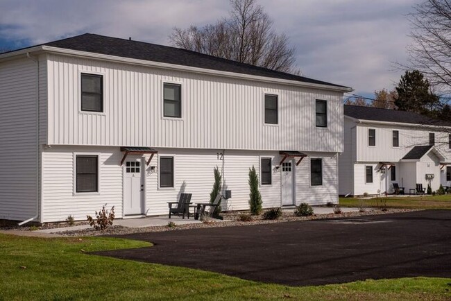 Building Photo - 14 D Kirby Rd