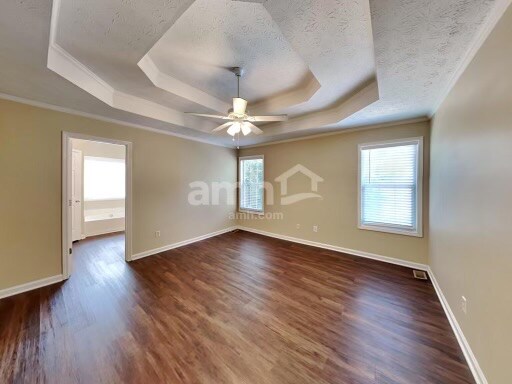 Building Photo - 3930 Pheasant Run Trce