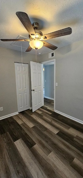 Building Photo - 620 Kristen Cir